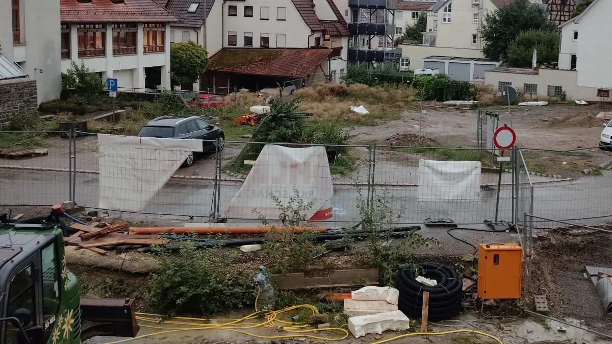 Das Ortszentrum von Simmozheim ist derzeit noch eine Baustelle. In einem Jahr soll alles anders sein.