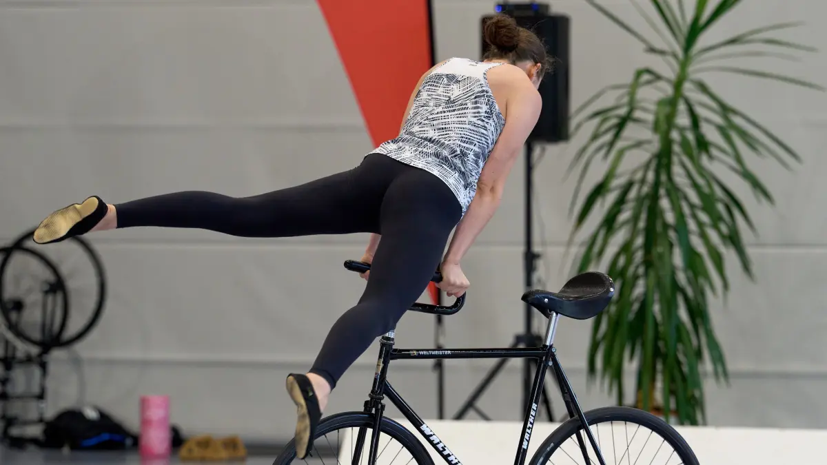 Charlotte Bantle beim Drehsprung