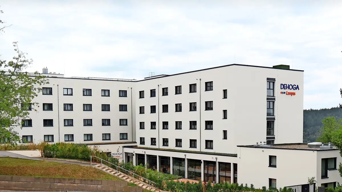 Ein imposantes Gebäude: der DEHOGA Campus in Calw-Wimberg