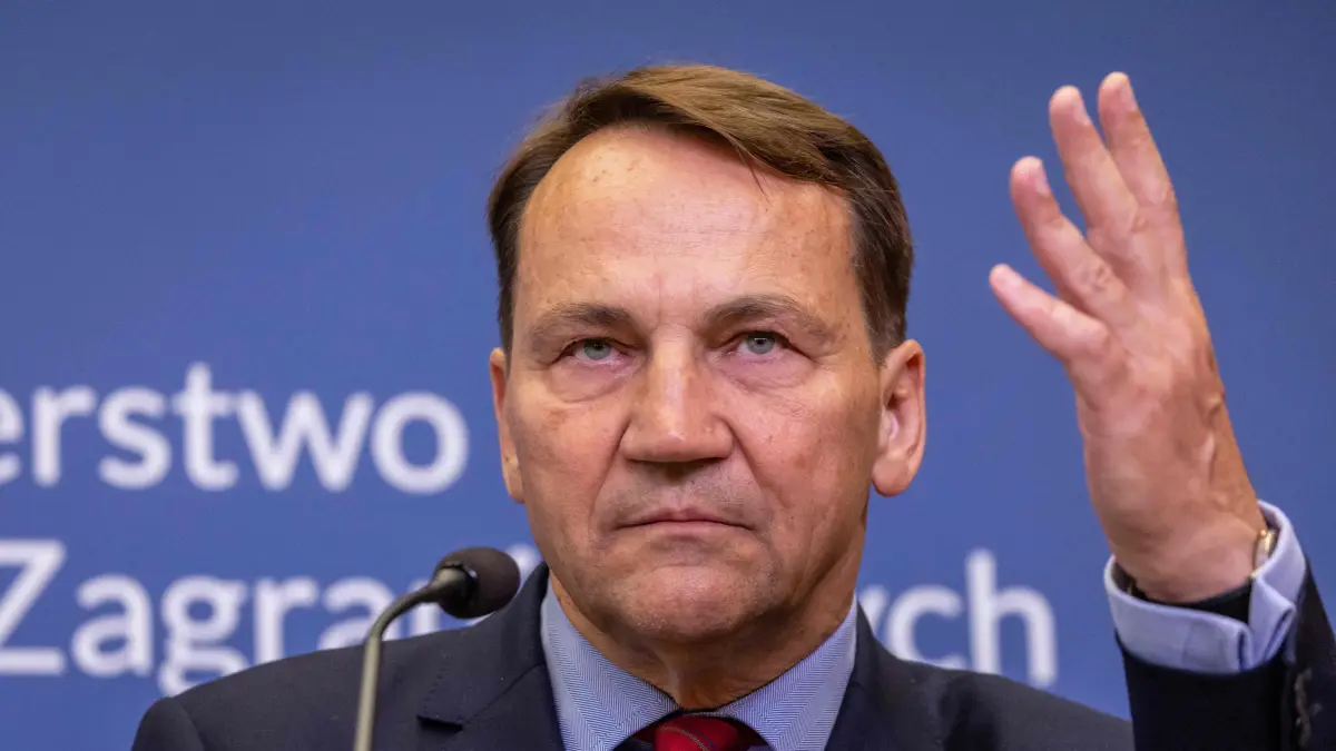 POLAND-INDIA-DIPLOMACY: Poland's Minister of Foreign Affairs Radoslaw Sikorski takes part in a joint press conference with India's Minister of Foreign Affairs after their meeting at the ministry building in Warsaw on September 04, 2026. (Photo by Wojtek RADWANSKI / AFP)