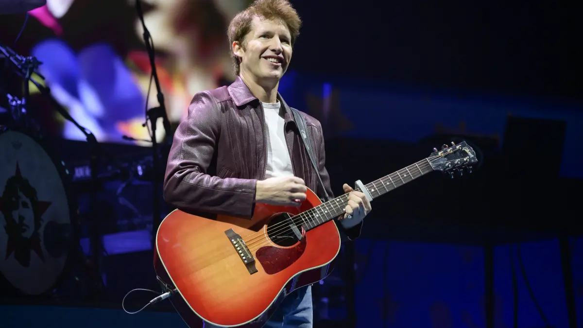 James Blunt live in der Olympiahalle, München am 2.03.2025 *** James Blunt live at the Olympiahalle, Munich on 2 03 2025
