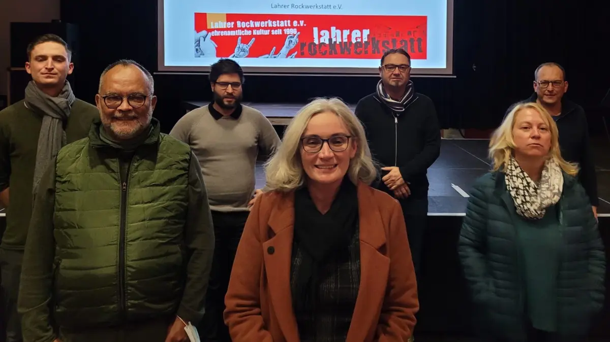 Der aktuelle Vorstand (von links): Adrian Schaub, Nicolaus Wilhelm, Taner Demiralay, Heike Dorow, Vorstandsvorsitzender Wolfgang Richter, Marion Göhringer und Sven Täubert