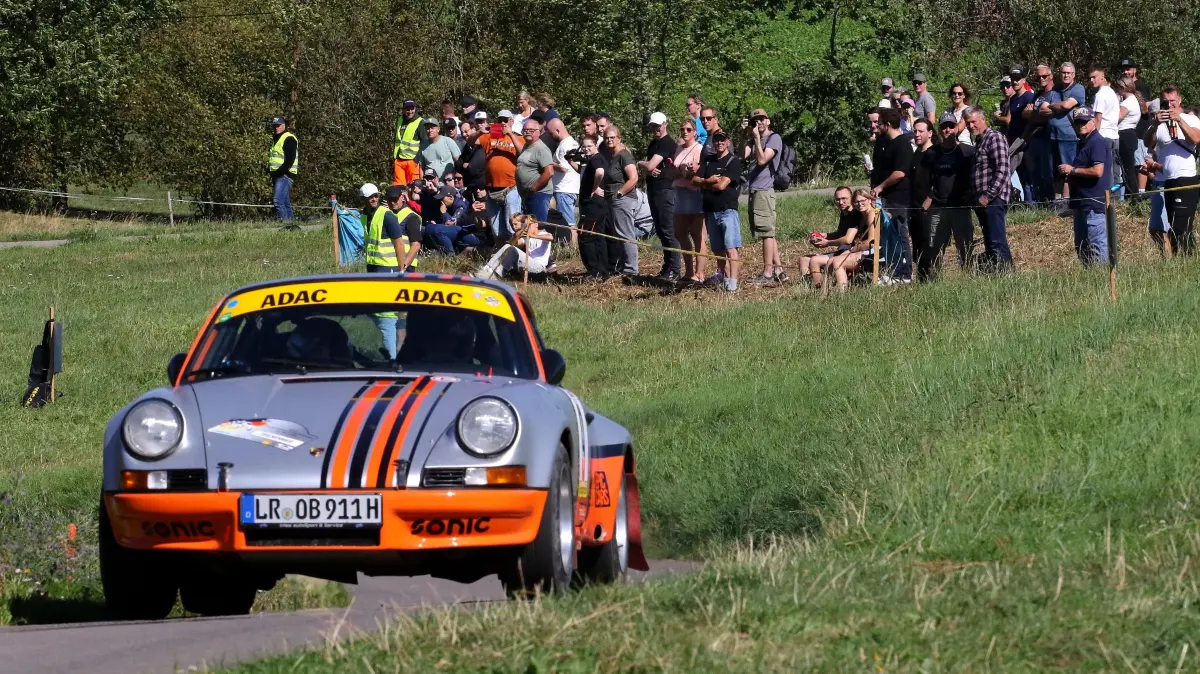 Eines der Highlights der Calwer Rallye: der Porsche von Oliver Bliss mit Co-Pilot Achim Hausch