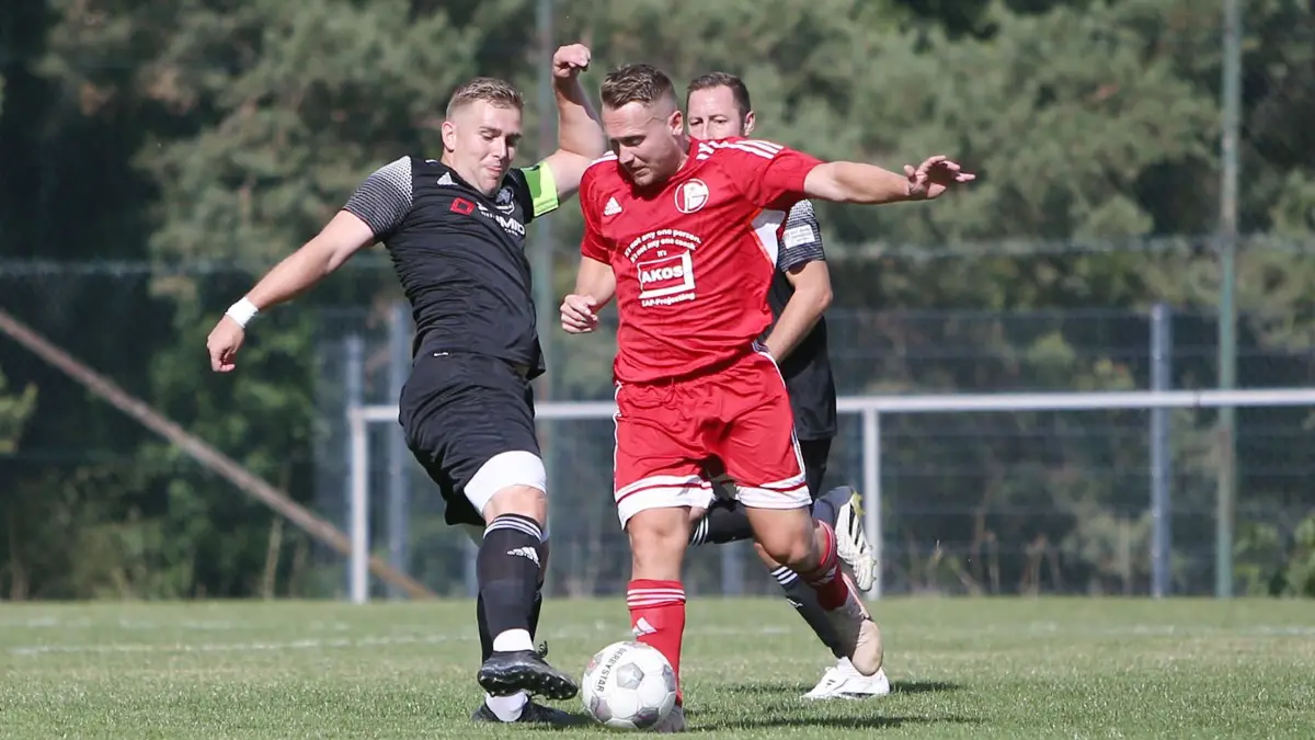 Der SV Gültlingen (in Rot) holte am Wochenende seinen den ersten Dreier der Saison.
