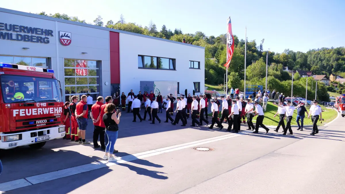 Umzug in das neue Feuerwehrhaus in Sulz am Eck