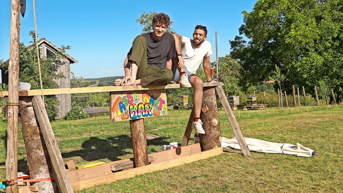 Der Rötenberger Ben Wild (links) und Max Atger organisieren das Festival.