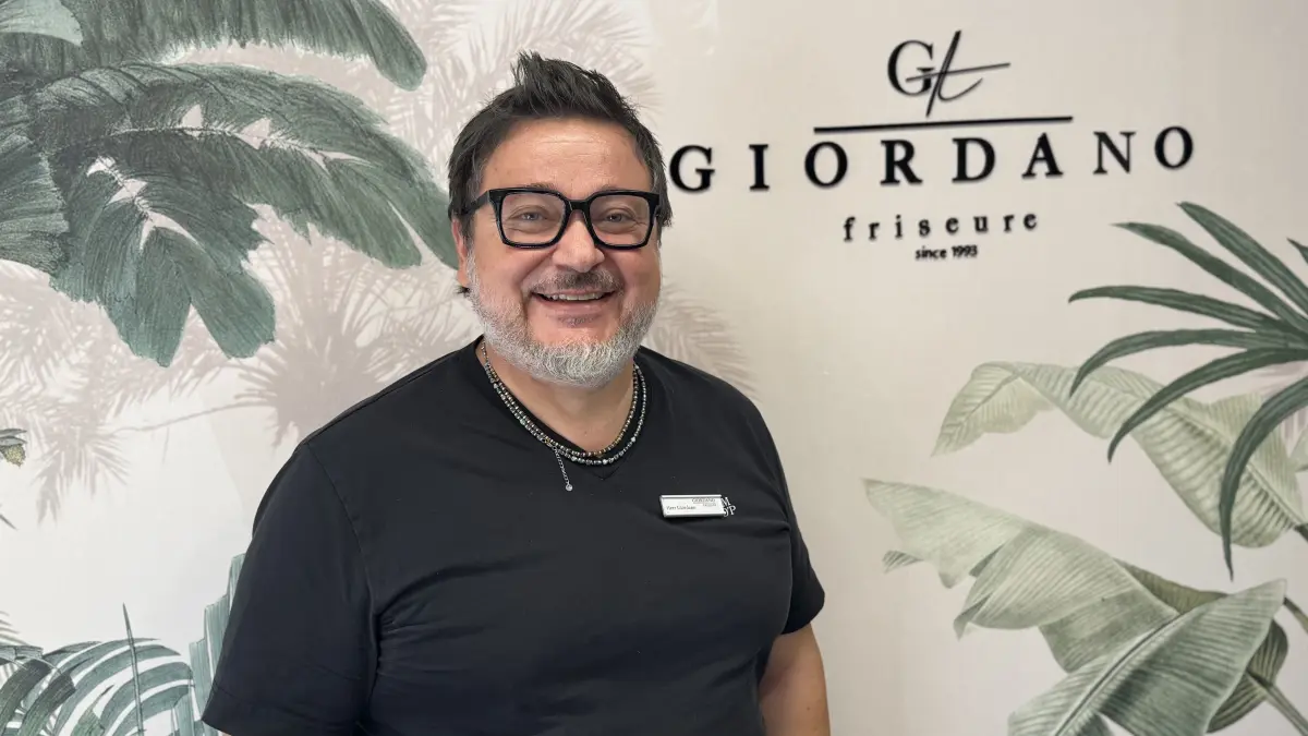Aniello Giordano ist in Weil am Rhein aufgewachsen und hat dort seit 35 Jahren sein Friseurgeschäft. Er macht sich große Sorgen um die schwindende Vielfalt der Geschäfte in der Weiler Innenstadt.