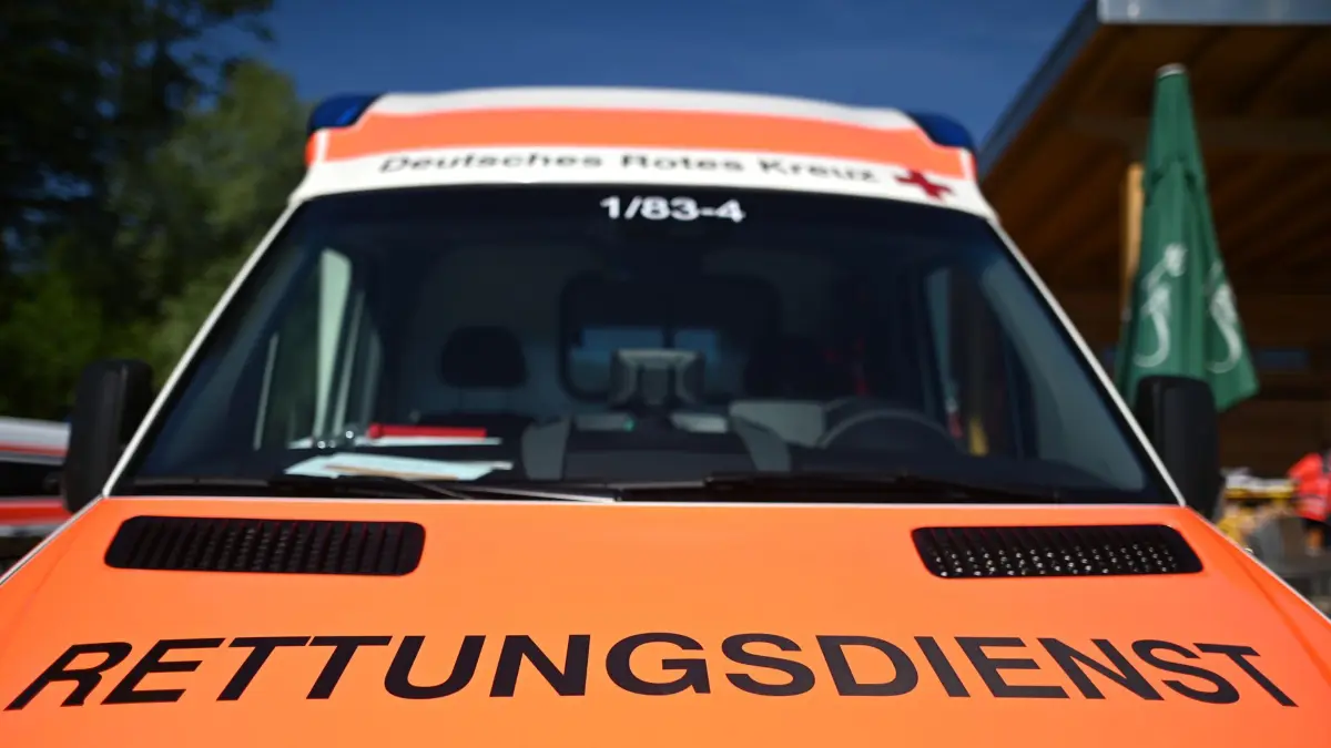 Rettungsdienst Krankenwagen Rettungswagen Notarzt