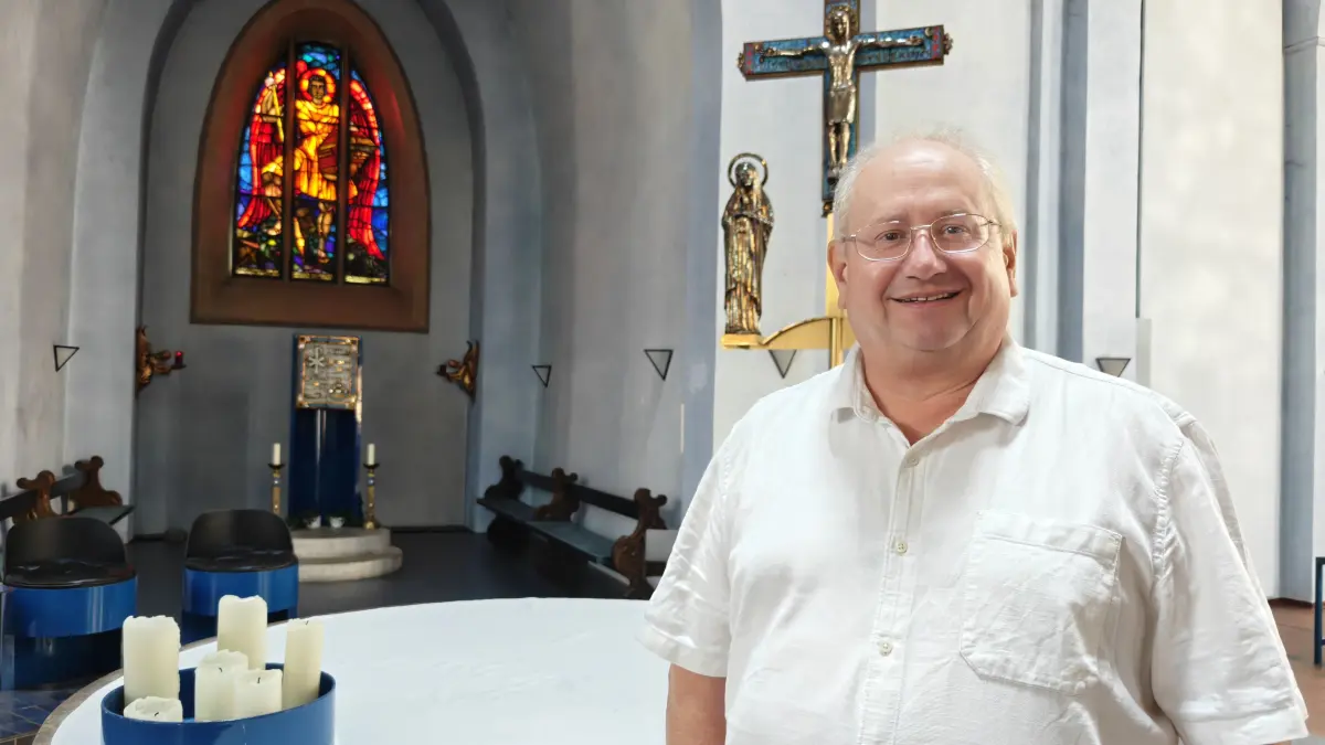 Diakon Thomas Brehm tritt zum 15. September eine neue Stelle an. Seinen Abschied aus der Seelsorgeeinheit Raum Oberndorf feiert er am Sonntag, 13. September, um 17 Uhr mit einem Gottesdienst in der Kirche St. Michael.