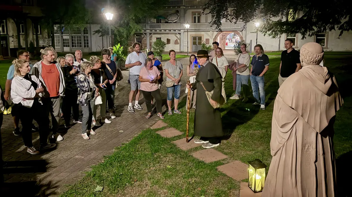 Viel Interessantes gab’s bei der Tour mit dem Nachtwächter zu erfahren.