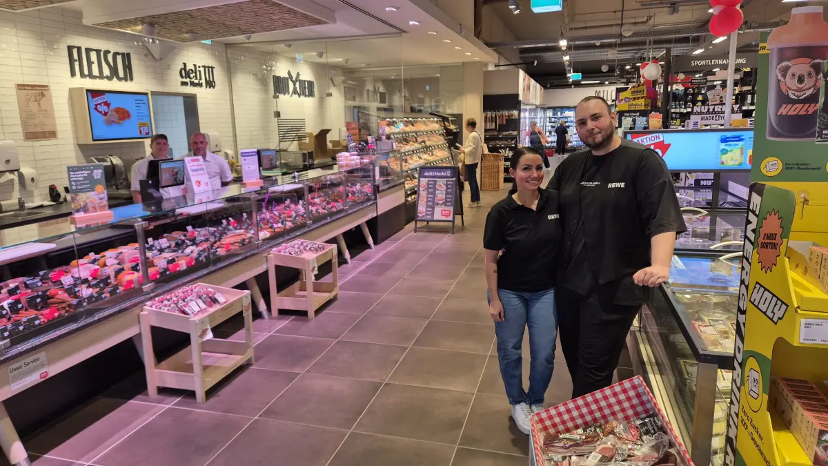 Aufregende Zeiten sind es für Sinan und Vanessa Yilmaz, die den neuen Rewe-Markt in Rottweil betreiben.