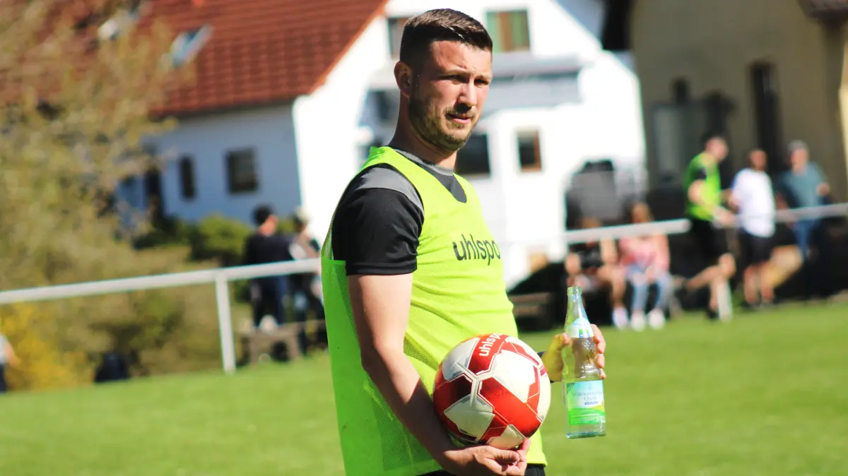Da staunte Dauchingen/Weilersbach-Trainer Roman Neumann nicht schlecht: Sein Team holte gegen Löffingen einen frühen 0:3-Rückstand mit viel Kampfgeist auf und sicherte sich einen Punkt.
