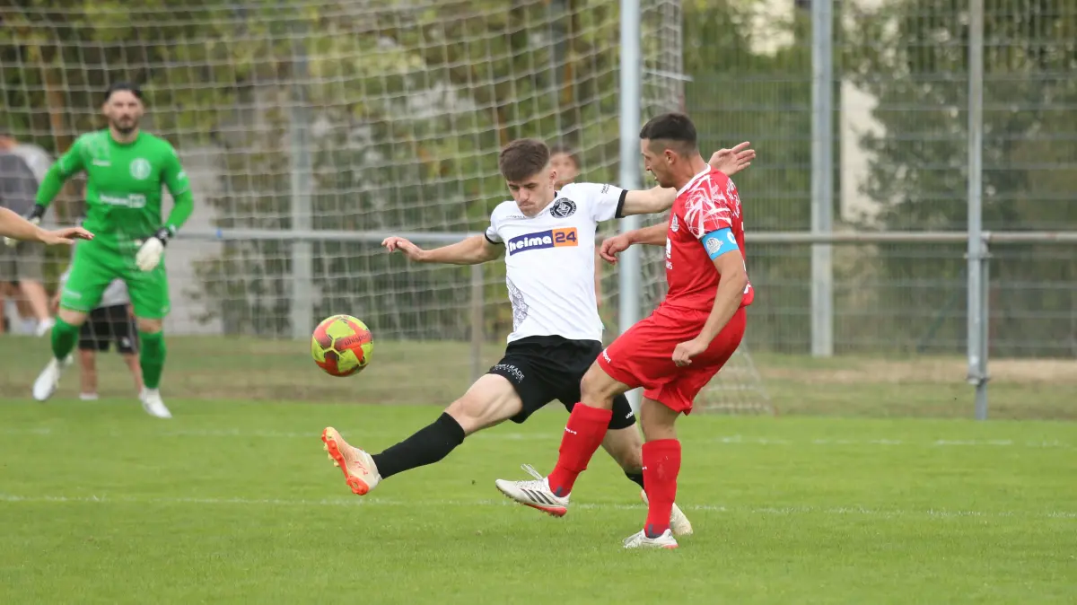 Im Topspiel setzte sich die SpVgg Trossingen mit 2:1 bei der SG Hardt7Lauterbach durch.