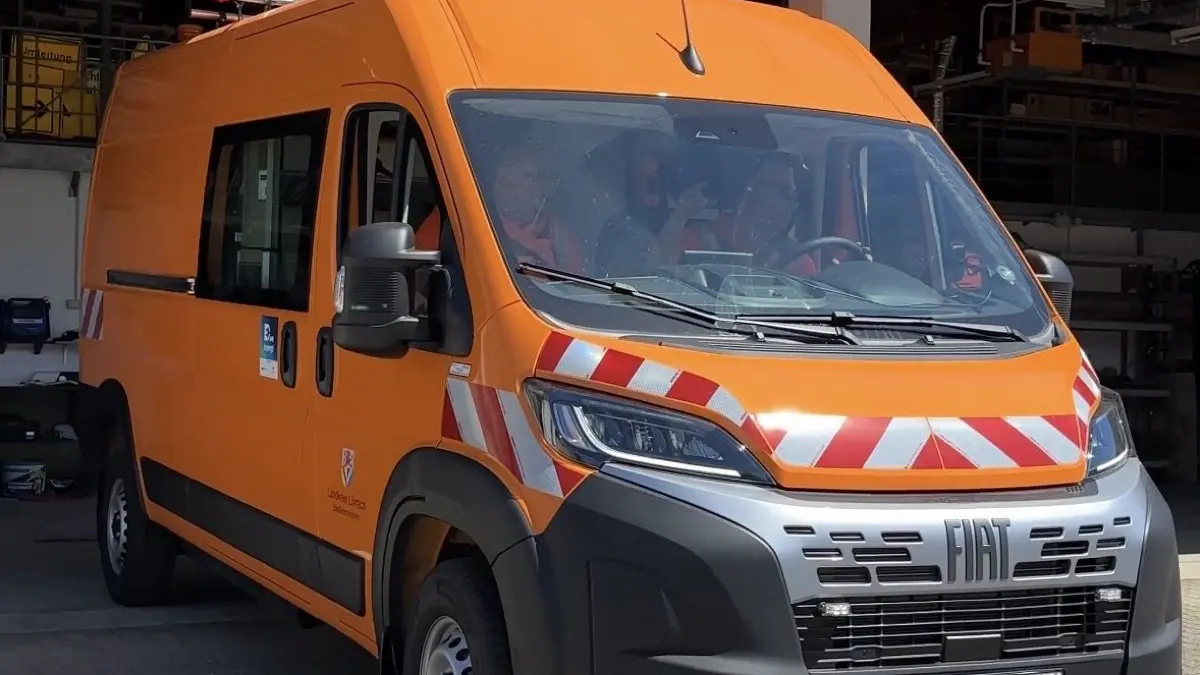 Das neue E-Nutzfahrzeug „E-StraMot“ der Straßenmeisterei Kandern-Wollbach