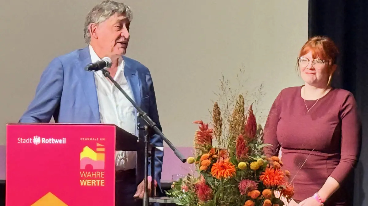 Nach dem offiziellen Part ließen sich Ministerin Theresa Schopper und Denkmalamts-Präsident Claus Wolf unter anderem den Kapuziner zeigen.