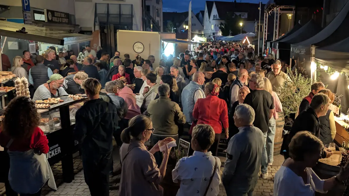 Wenn das Angebot stimmt, strömen die Leute nach Hechingen. Das beweist seit einigen Jahres der Stadtmarketingverein mit seinem Weinfest.