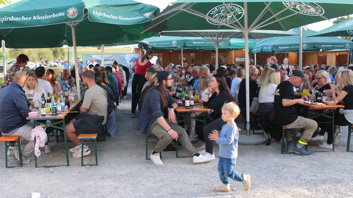 Die Besucher sind bester Stimmung.