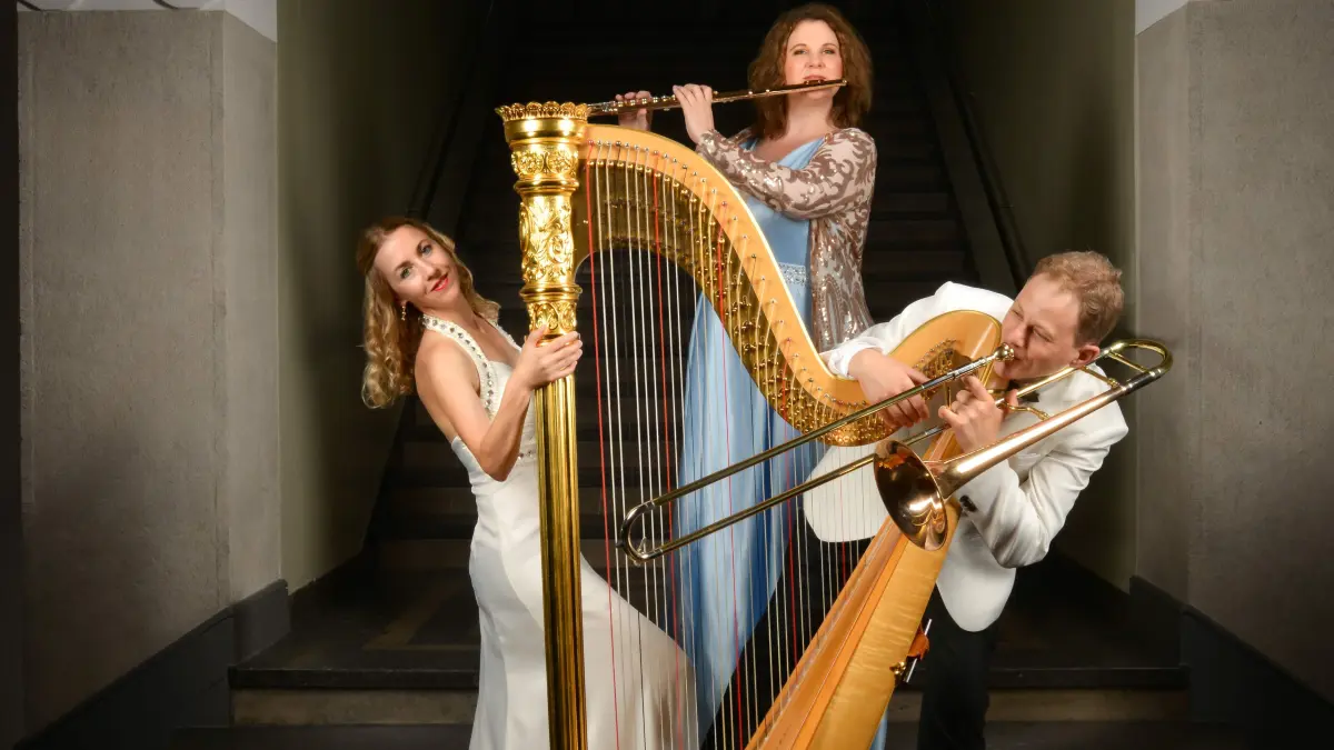 Janine Schöllhorn, Emilie Jaulmes, Matthias Nassauer sind das Ensemble Glissando.
