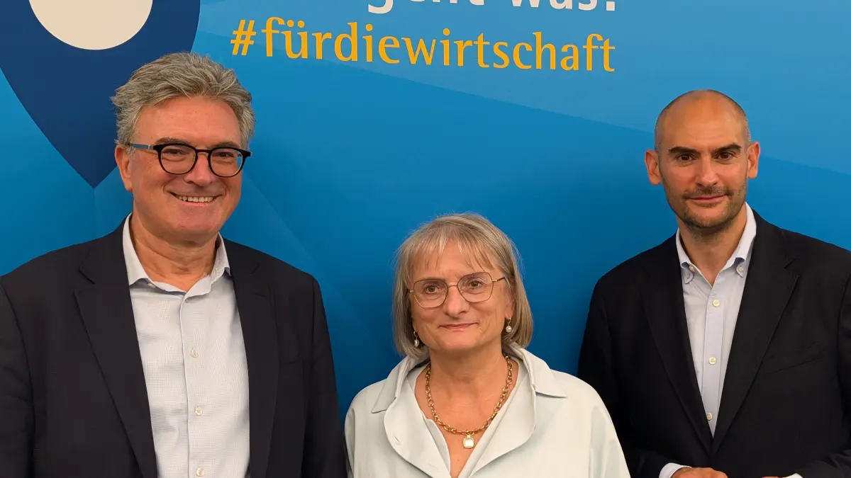 Daniel Bayaz, Landesfinanzminister der Grünen (rechts), war auf Einladung der IHK Südlicher Oberrhein in Freiburg zu Gast.
