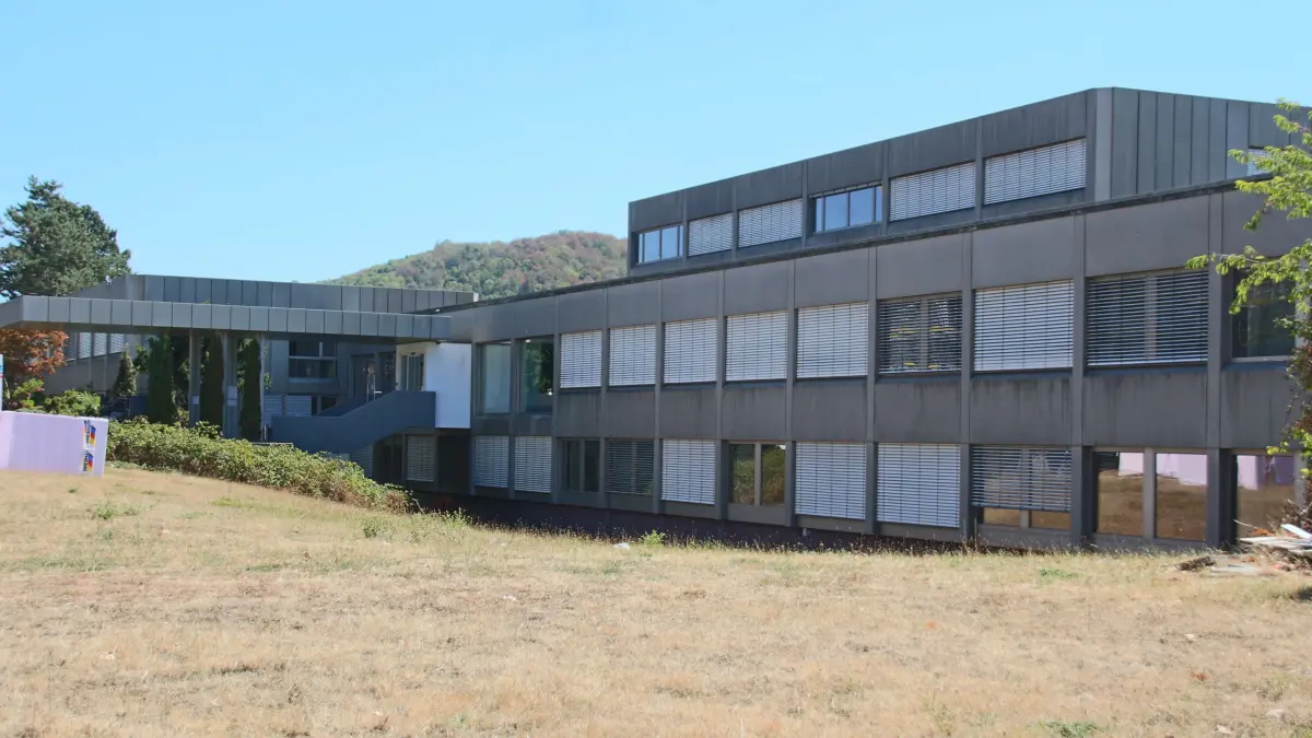 Das Werk von Medima in Maulburg ist seit der Insolvenz im Jahr 2001 Geschichte. Längst wird das Areal, auf dem einst „Medizin in Maschen“ produziert wurde, anderweitig genutzt. Unsere Zeitung blickt zurück auf die Ereignisse, die vor 25 Jahren zum Niedergang des Unternehmens führten.
