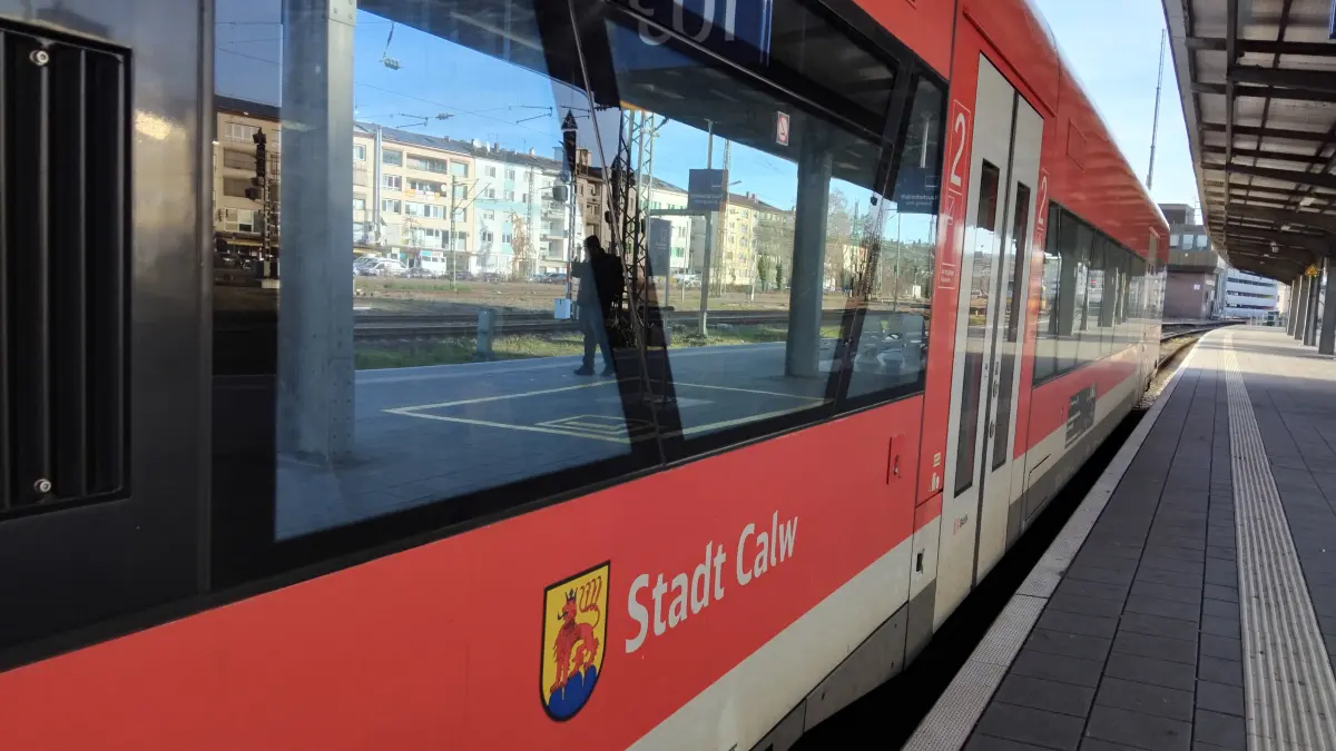 Immerhin: Eine Kulturbahn trägt den Namen der Stadt Calw. Oder zumindest tat sie es im vergangenen Dezember, als das Foto aufgenommen wurde.