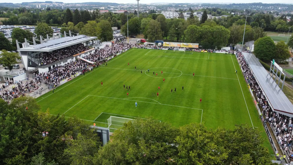 Die Villinger MS Technologie-Arena ist von der Platzgröße für den Profifußball ausgerichtet.