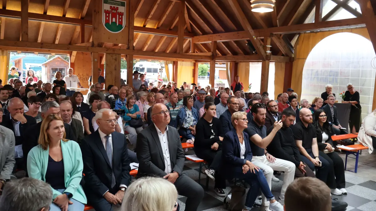 Der Mühlentreff platzte bei der offiziellen Amtseinführung des neuen Rathausschefs aus allen Nähten.