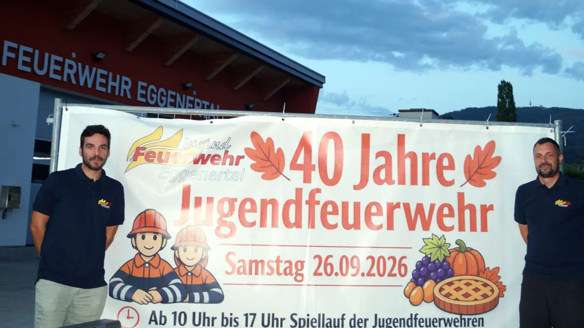 Abteilungskommandant Florian Riehm (links) und Jugendleiter Daniel Oswald freuen sich auf das Geburtstagsfest der Jugendfeuerwehr Eggenertal.
