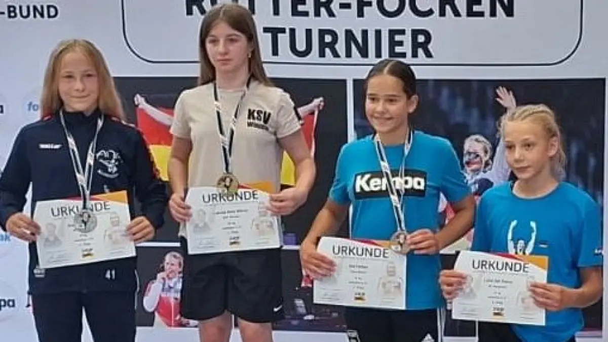 Leonie Wernz vom KSV Winzeln stand bei der Siegerehrung, die von Olympiasiegerin Aline Rotter Focken persönlich durchgeführt wurde, ganz oben auf dem Siegerpodest.