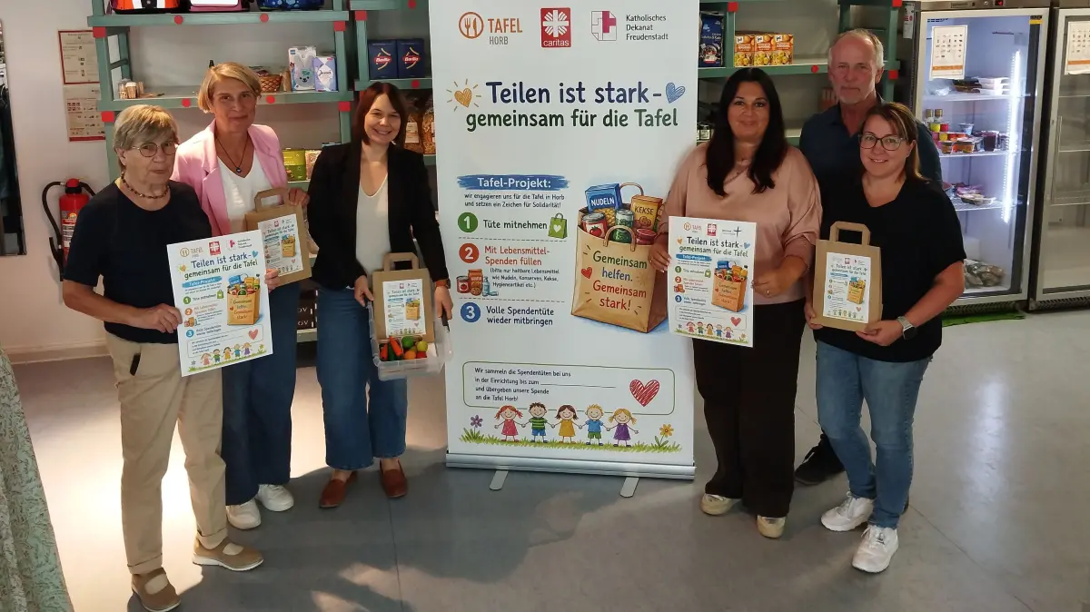 Von links: Renate Müller, Elisabeth Wütz, Sabrina Knufinke, Sieglinde Falk, Edwin Zimmermann und Franziska Maier stellen das Thema "Teilen ist stark" im Horber Fairkauf ins Zentrum.