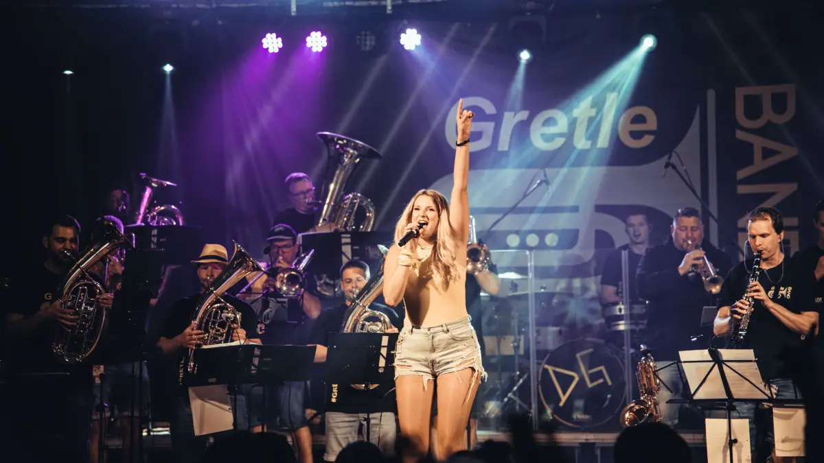 Das Musikprogramm beim Kürbisfest sorgt für richtig gute Stimmung. Im Bild: Gretle Band .