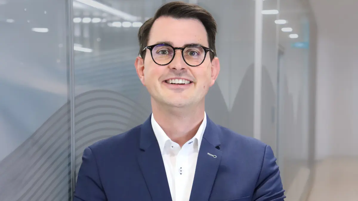 Oliver Wendel, Abteilungsleister bei der Kreissparkasse Freudenstadt berät Privatpersonen unter anderem zum Thema Geldanlage und Sparen.