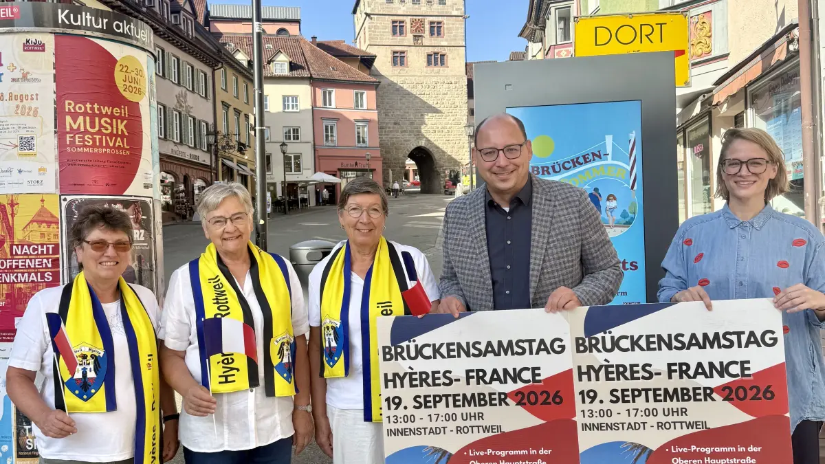 Freuen sich auf den französischen Brückensamstag am 19. September (von links): Birgit Walter-Mattes, Gabi Mohm, Präsidentin des Rottweiler Freundeskreises Hyères, Margot Groß, Oberbürgermeister Dr. Christian Ruf und Innenstadtmanagerin Bibi Deibler-Saile.