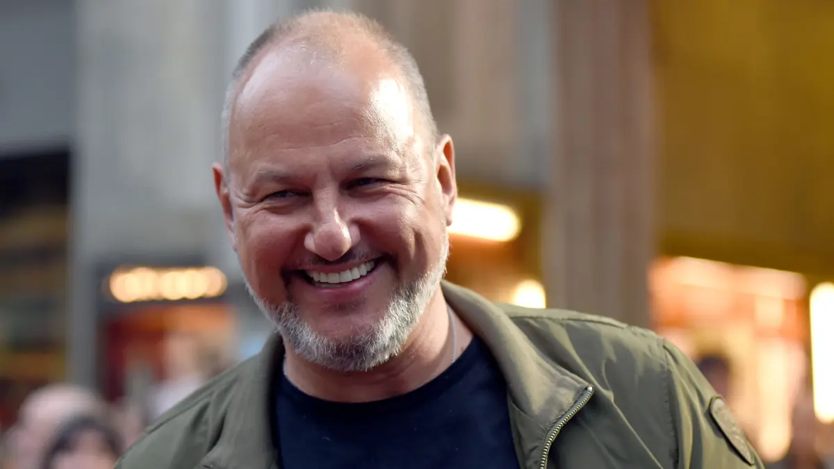 ARCHIV - 10.04.2018, Nordrhein-Westfalen, Essen: Koch Frank Rosin kommt zur Premiere des Films "Spielmacher" in die Lichtburg. (zu dpa: «Frank Rosin verabschiedet sich bei "The Taste"») Foto: Caroline Seidel/dpa +++ dpa-Bildfunk +++