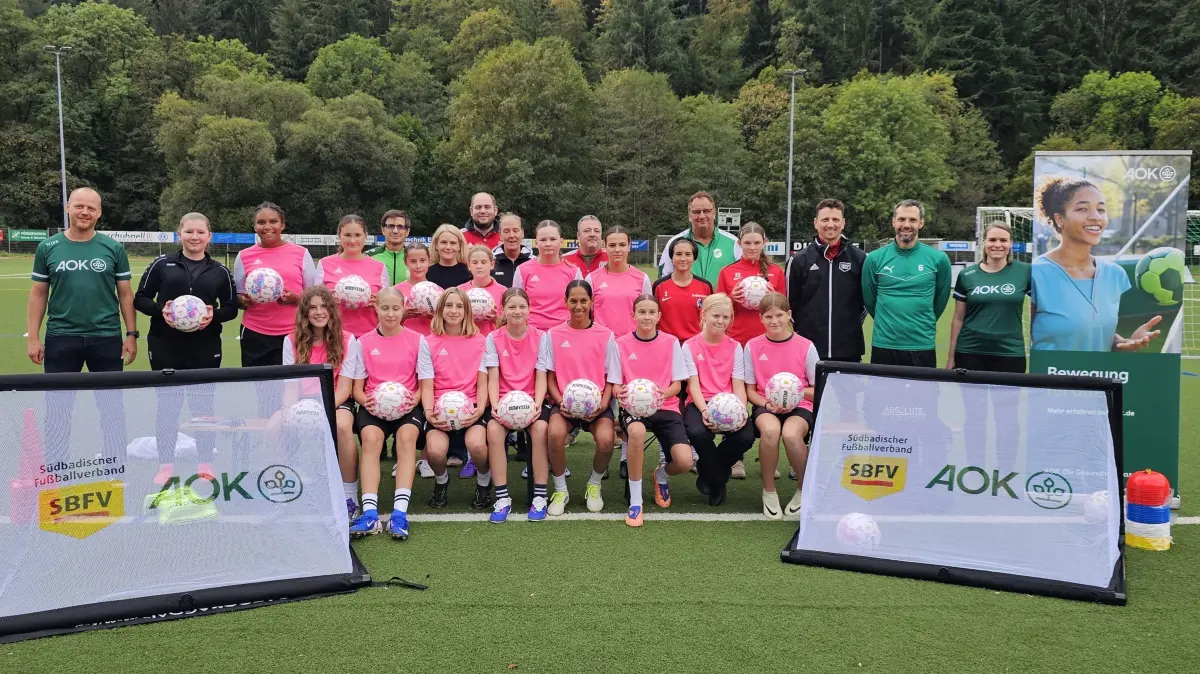 Die starke Jugendabteilung des FC Zell ist um eine Riege reicher: Ab sofort treten die Fußballgirls in der Verbandsliga an.