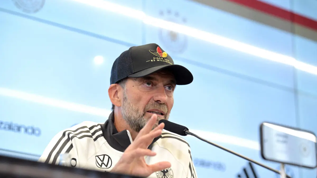 FBL-GER-EUR-NATIONS-KLOPP-PRESSER-SQUAD: Germany's National coach Juergen Klopp gestures as he addresses a press conference to announce his squad, on September 17, 2026 at the headquarters of DFB (German Football Federation) in Frankfurt, western Germany, ahead of the Nations league football matches. (Photo by Hannes P. Albert / AFP)