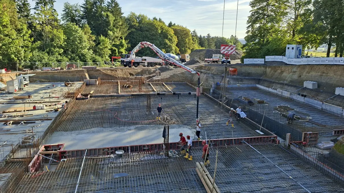 Die Baustelle des neuen Wasserwerks Keckquellen. Die Bodenplatte umfasst 1450 Quadratmeter.