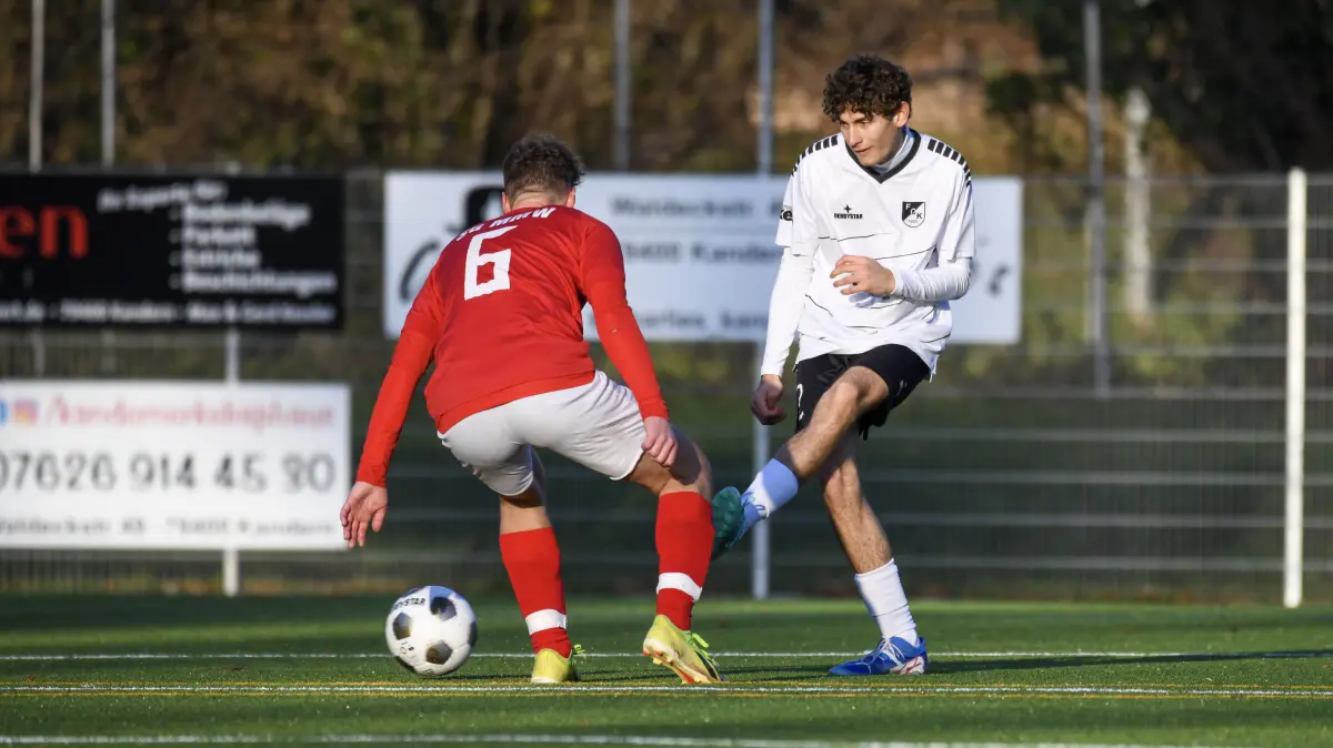 Linous Brohammer und der FC Kandern gastieren im Grütt.