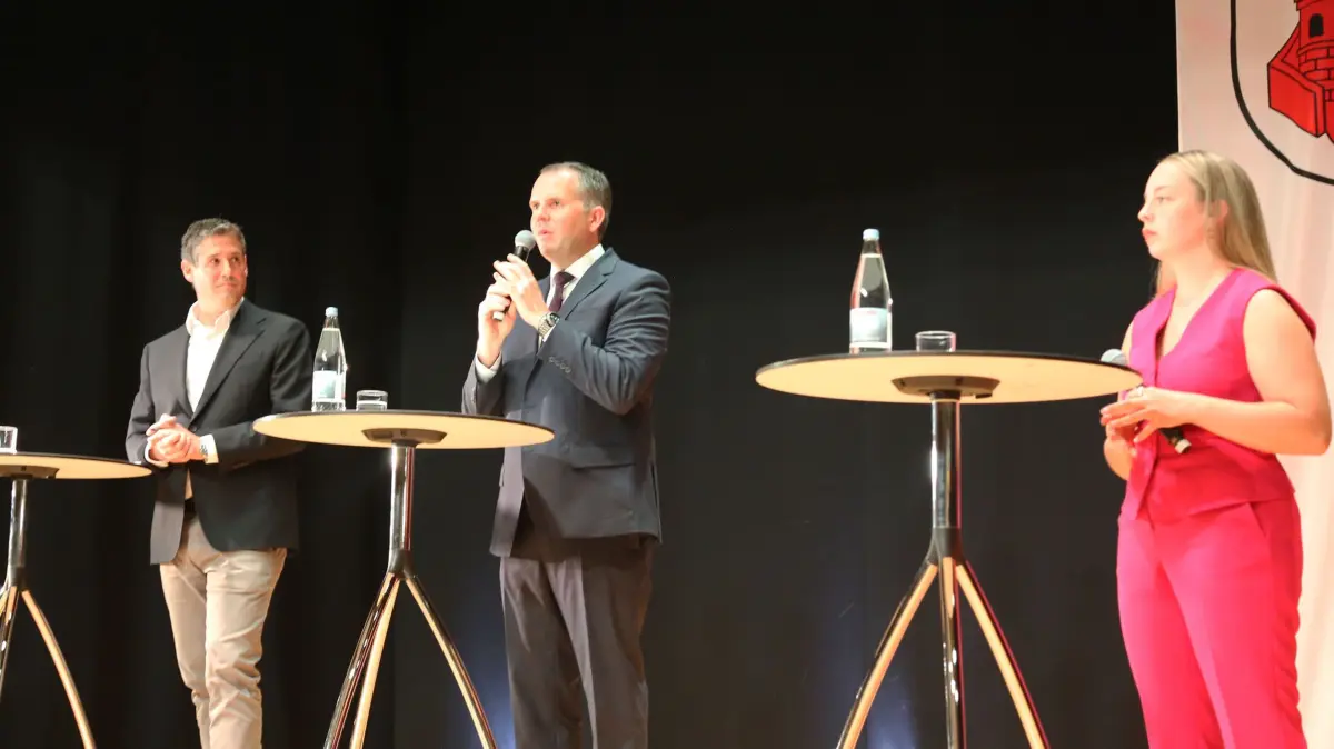 Wollen Bruno Metz als Bürgermeister von Ettenheim beerben (von rechts): Carina Kratt, Alexander Ruchti und Dominik Eble