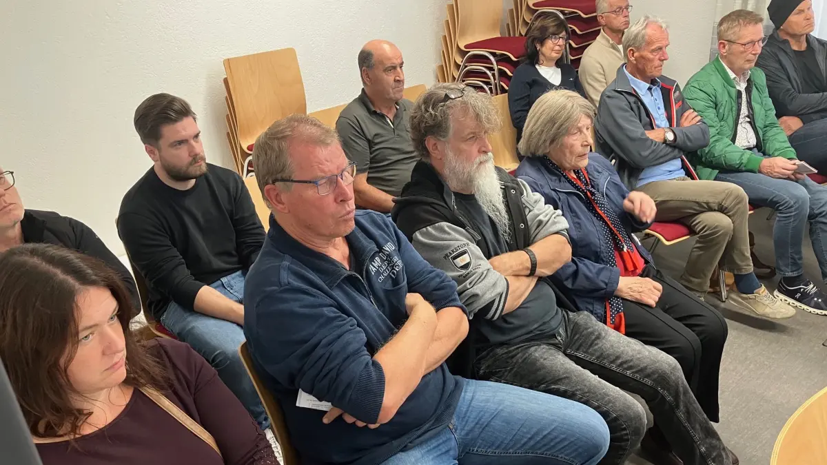 bd_ob_orat_b.txt Überdurchschnittlich viele Einwohner fanden sich zur ersten Sitzung des Ortschaftsrates nach der Sommerpause ein.