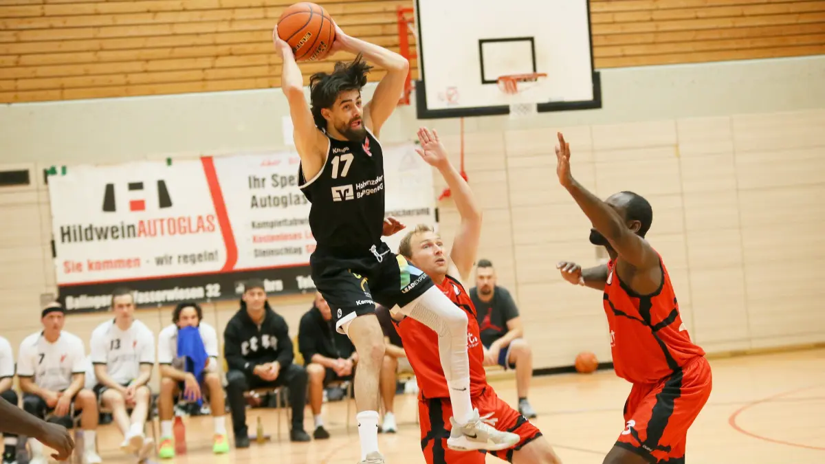 Die TSG Balingen Falcons haben ihre erste Partie in der Basketball-Landesliga mit einem 72:62 gegen den TV Derendingen gewonnen
