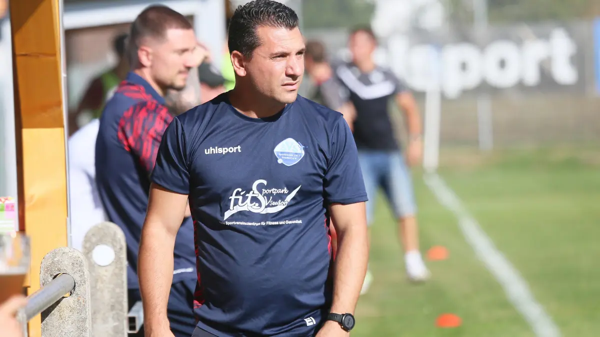 Aufgrund zahlreicher fehlender Spieler musste Seedorfs Trainer Emanuele Ingrao mehrere Umstellungen vornehmen, die sich auf die 1:5-Niederlage beim BSV Schwenningen auswirkten.