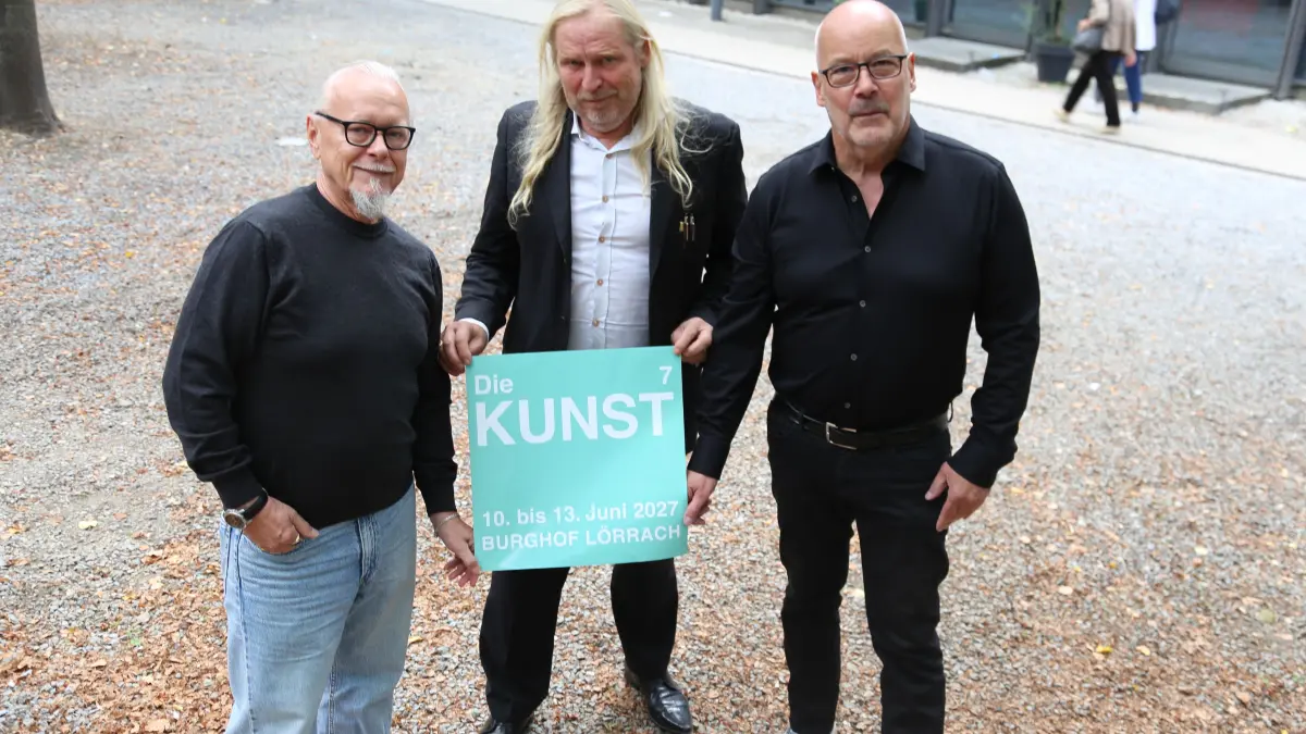 Klaus Kipfmüller (von links), Volker Scheurer und Andreas Dietrich präsentieren die siebte Auflage von "Die Kunst".
