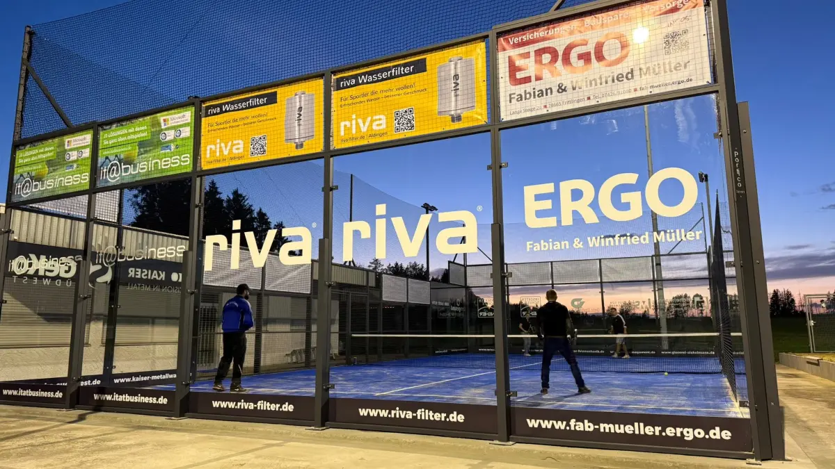 Neue Padel-Courts beim TC Frittlingen erfolgreich eröffnet.