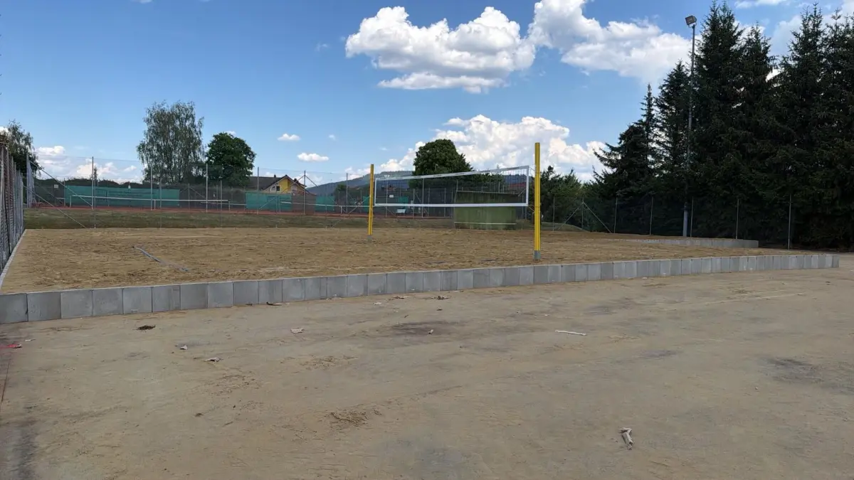 Neue Padel-Courts beim TC Frittlingen erfolgreich eröffnet.