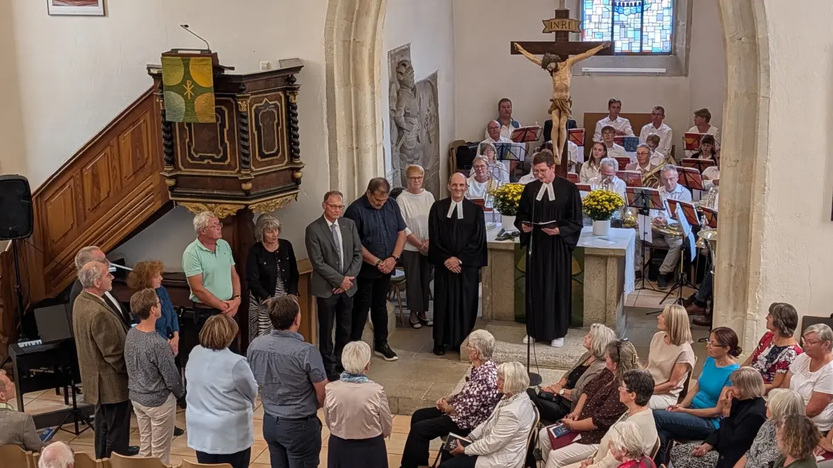 Gut besucht war der Gottesdienst bei der Einsetzung des neuen Pfarrers in Rosenfeld-Isingen.