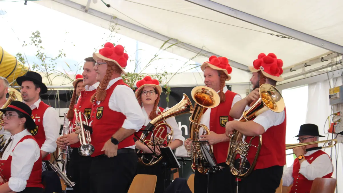 Beim Backhausfest in Wittershausen beweist sich der Musikverein Lyra einmal mehr als guter Gastgeber.