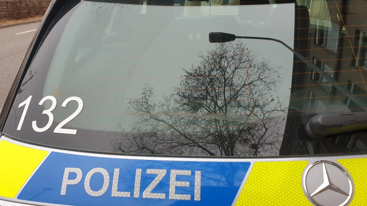 Die Polizei sucht Zeugen. (Symbolfoto)