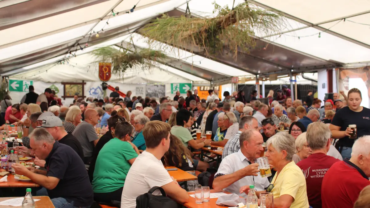 Beim Backhausfest in Wittershausen beweist sich der Musikverein Lyra einmal mehr als guter Gastgeber.