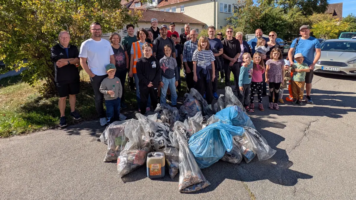 Nach den bisherigen Stadtputzaktionen im Tal hat die Stadt Schramberg erstmals auch in Sulgen zum gemeinsamen Müllsammeln aufgerufen.